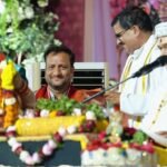 निर्धनता और दरिद्रता में बहुत अंतर है—आचार्य श्री मृदुल कृष्ण गोस्वामी जी महाराज..