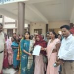 खरसिया के ग्राम सूती मे राशन को लेकर बवाल,सैकड़ो ग्रामीण पहुंचे तहसील कार्यलय,दो माह से चावल नहीं मिलने पर फूटा गुस्सा..